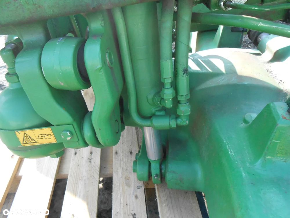 Przednia oś Dana Spicer 750/140 TLS bez hamulców John Deere 6930 - 7