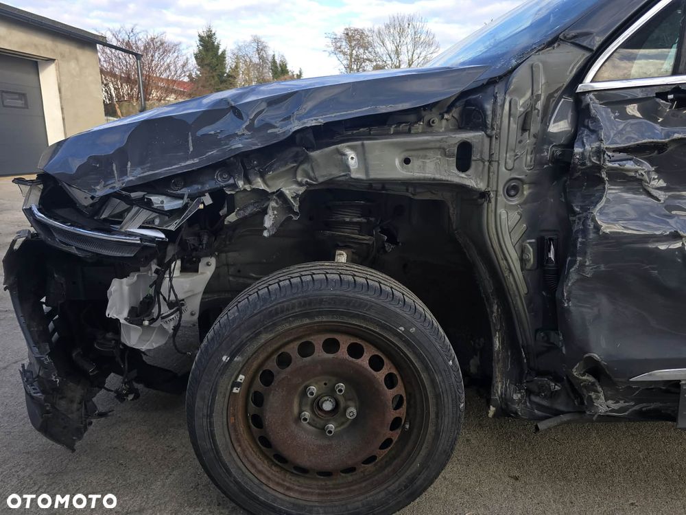 Volkswagen Tiguan - 8