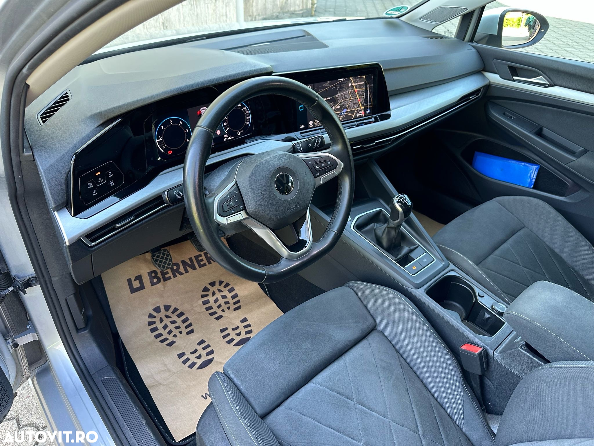 Volkswagen Golf 2.0 TDI Life - 24