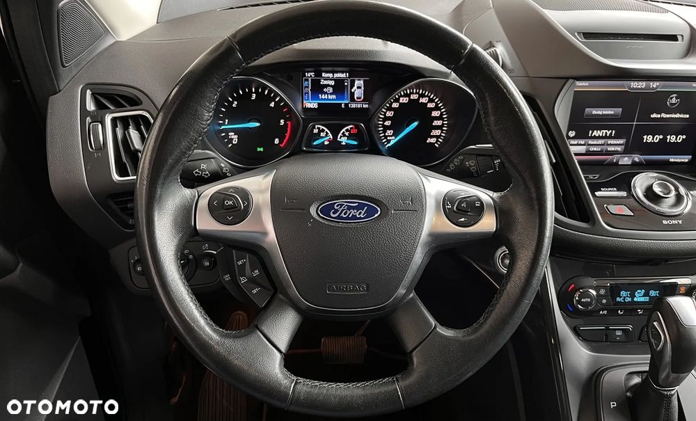 Ford Kuga 2.0 TDCi 4x4 Titanium - 12