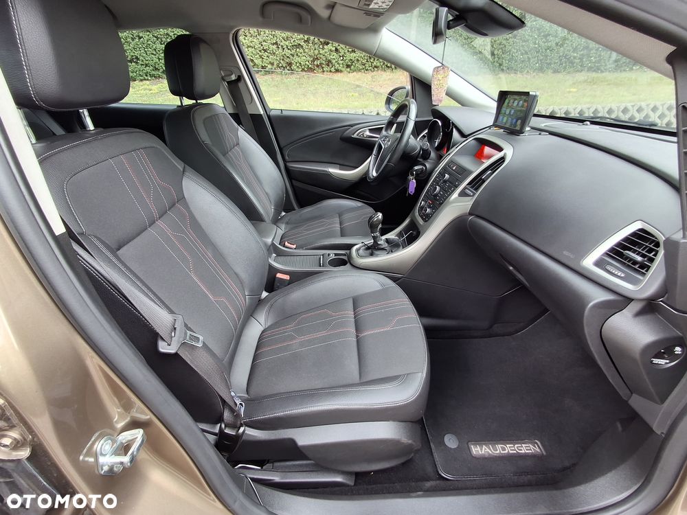 Opel Astra - 13