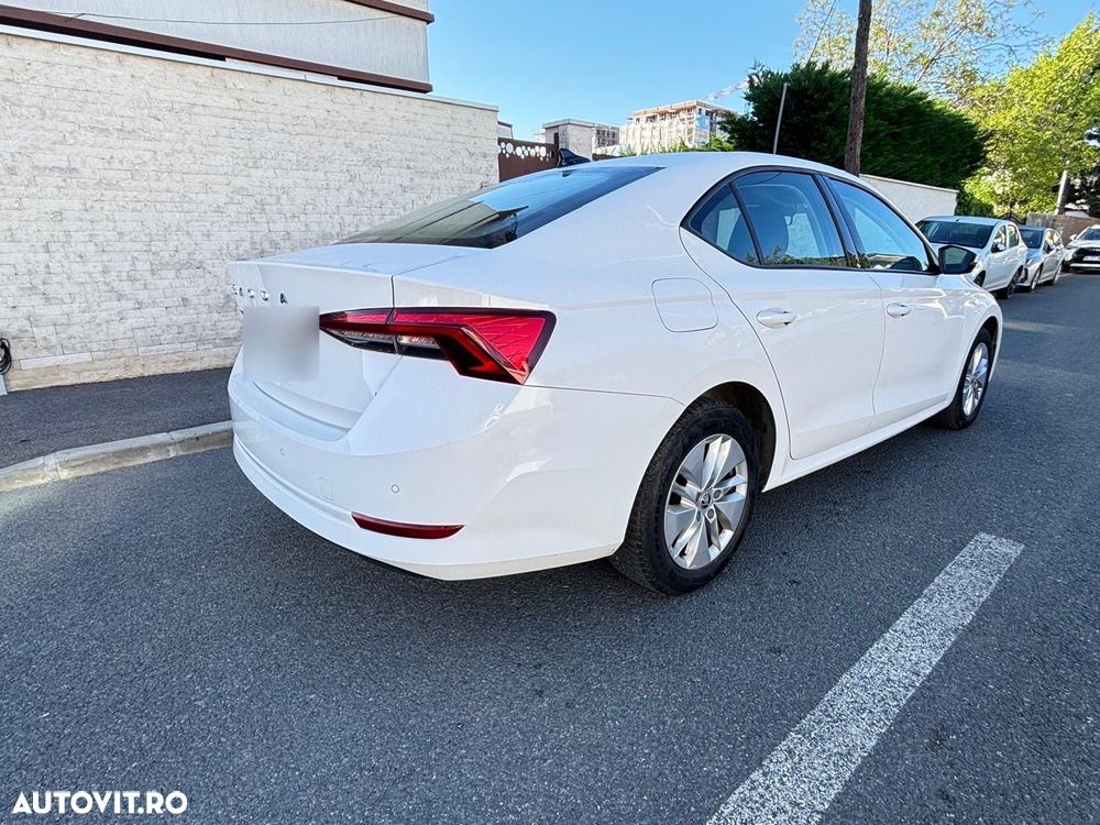 Skoda Octavia 2.0 TDI DSG Style - 4
