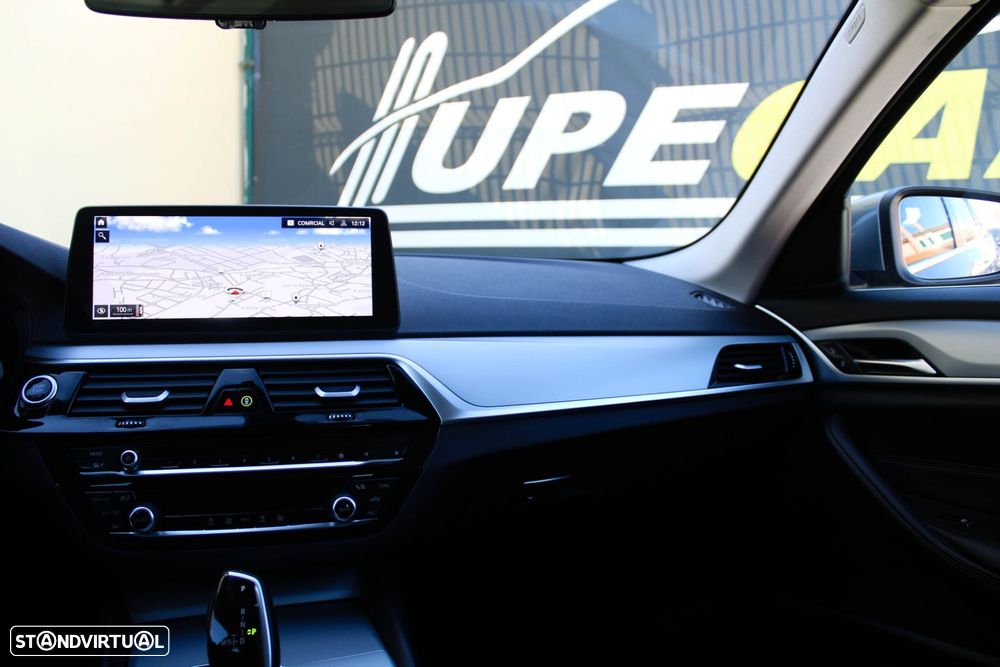 BMW 520 d Auto - 25