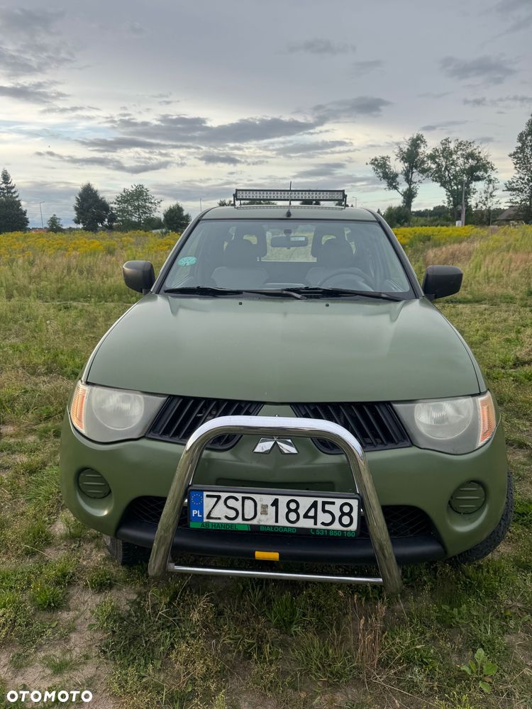 Mitsubishi L200 - 2