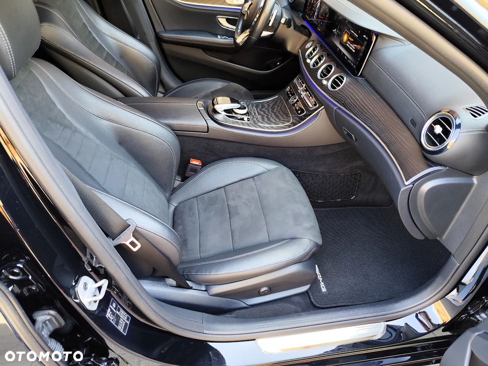 Mercedes-Benz Klasa E 300 9G-TRONIC AMG Line - 20