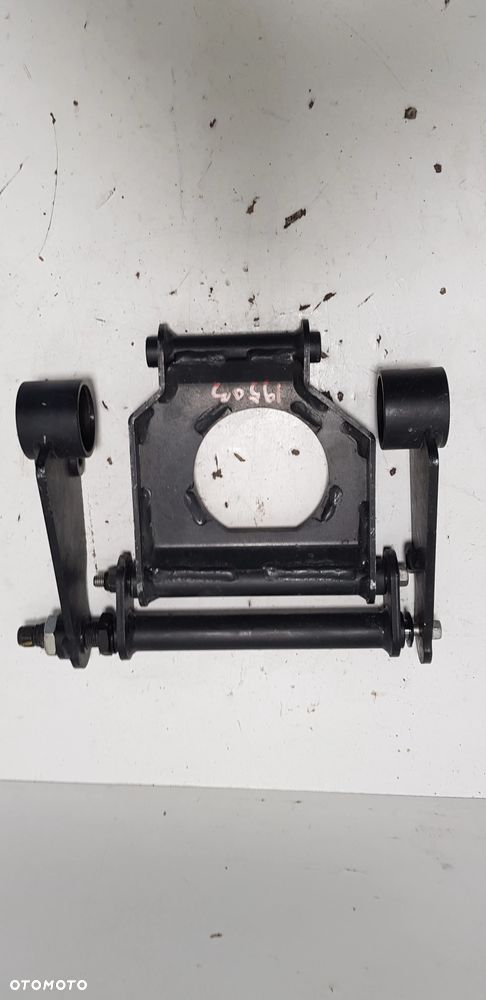 Peugeot METROPOLIS wahacz silnika - 1