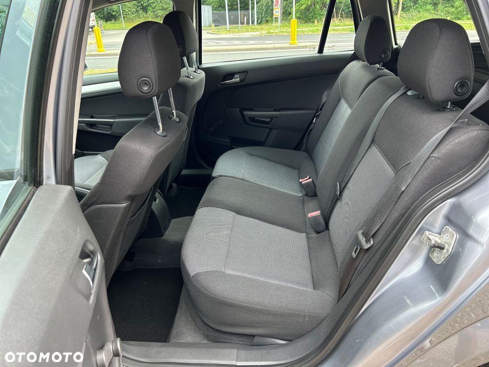 Opel Astra 1.6 Edition 111 Jahre - 20