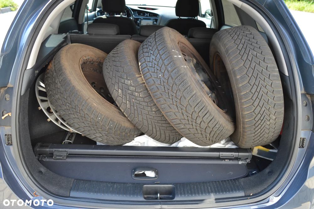 Kia Ceed 1.6 GDI Edition 7 - 13