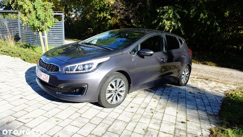 Kia Ceed - 14