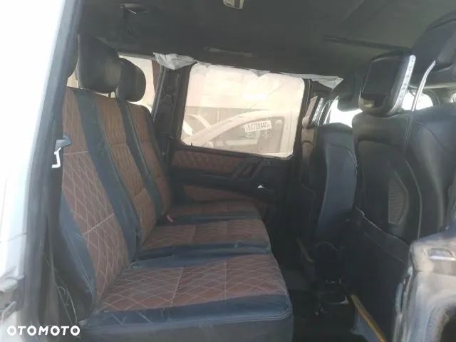 Mercedes-Benz Klasa G 63 AMG AMG SPEEDSHIFT 7G-TRONIC - 6