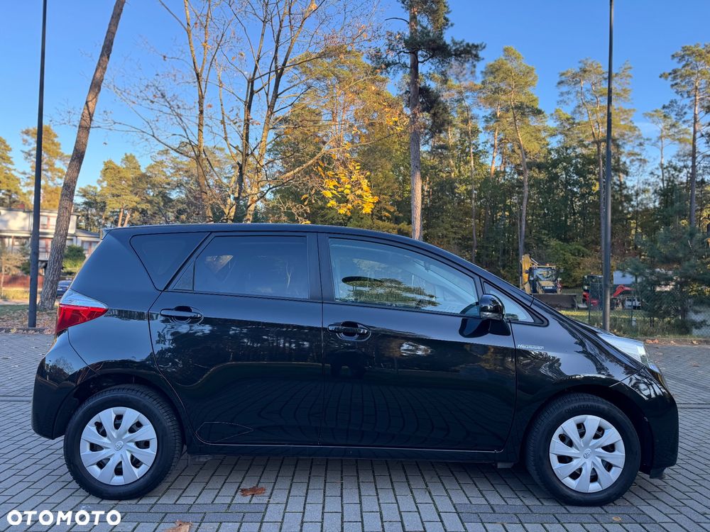Toyota Verso S 1.33 Premium - 4