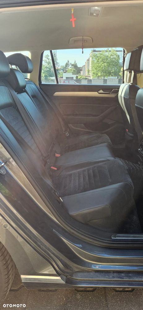 Volkswagen Passat 2.0 TDI BMT Highline DSG - 11