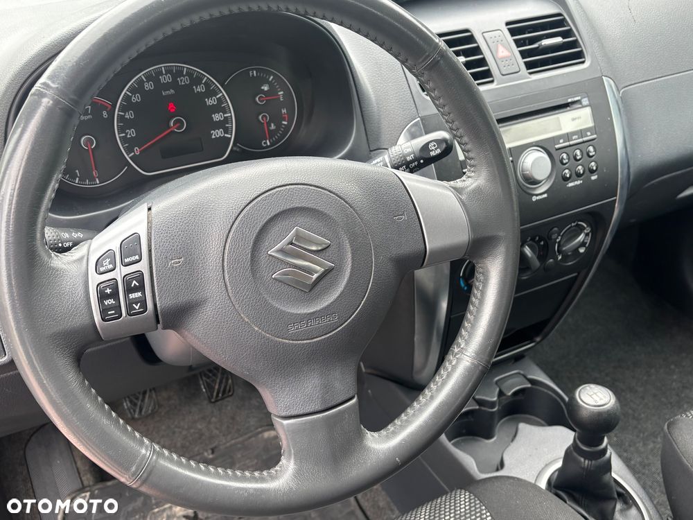 Suzuki SX4 - 11