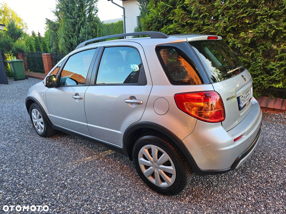 Suzuki SX4 - 4