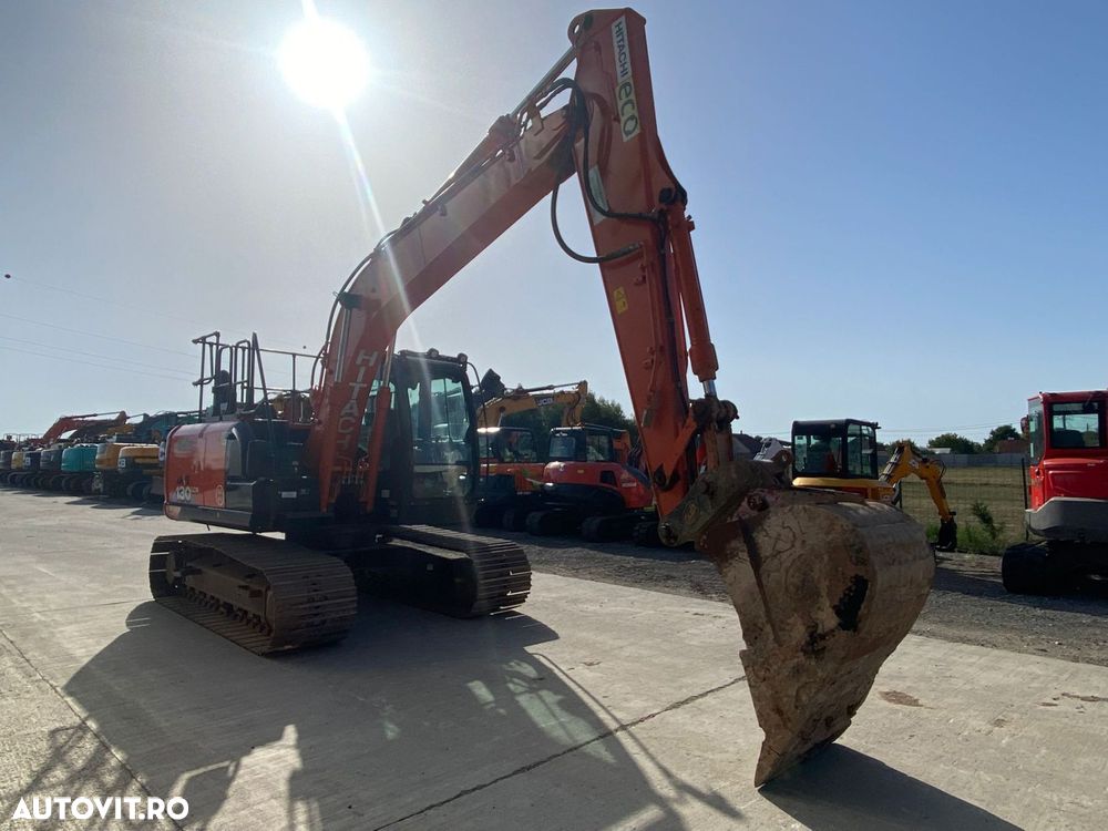 Hitachi ZX130LCN-6 Excavator - 10