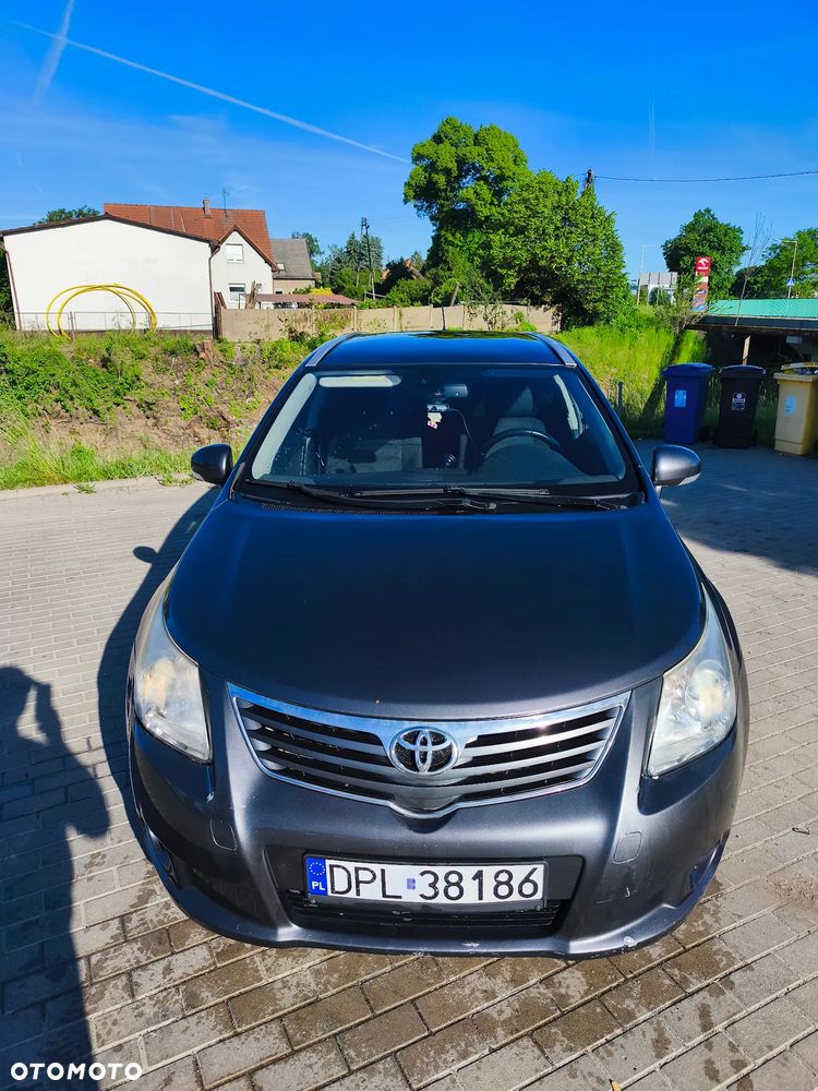 Toyota Avensis 2.0 D-4D - 8