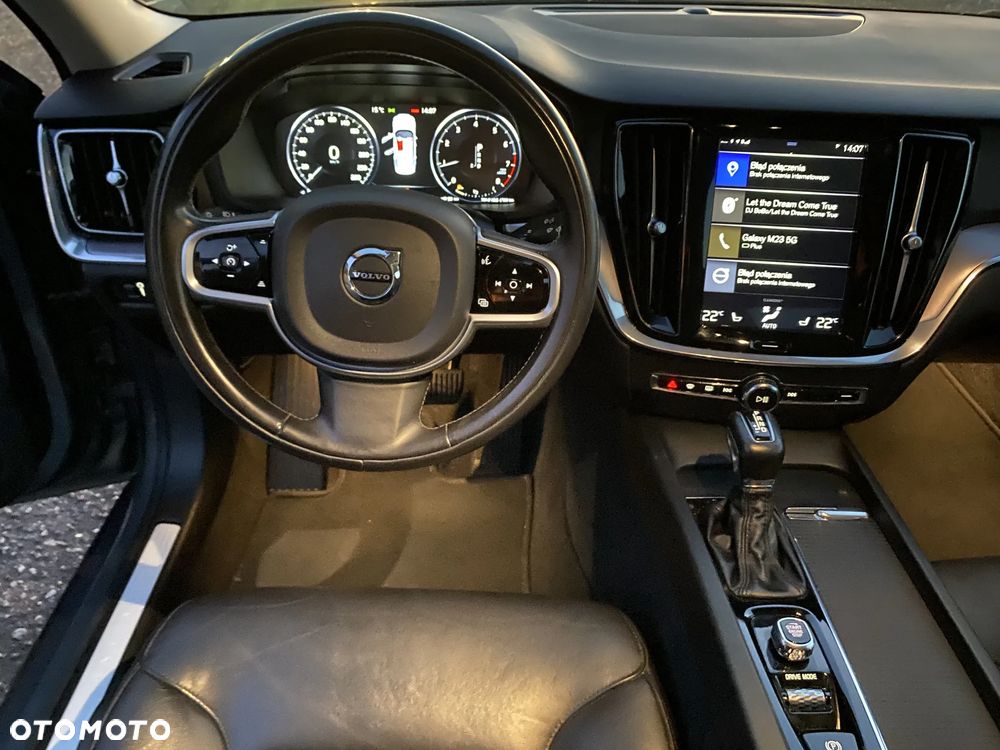 Volvo S60 T5 AWD Momentum Pro - 35