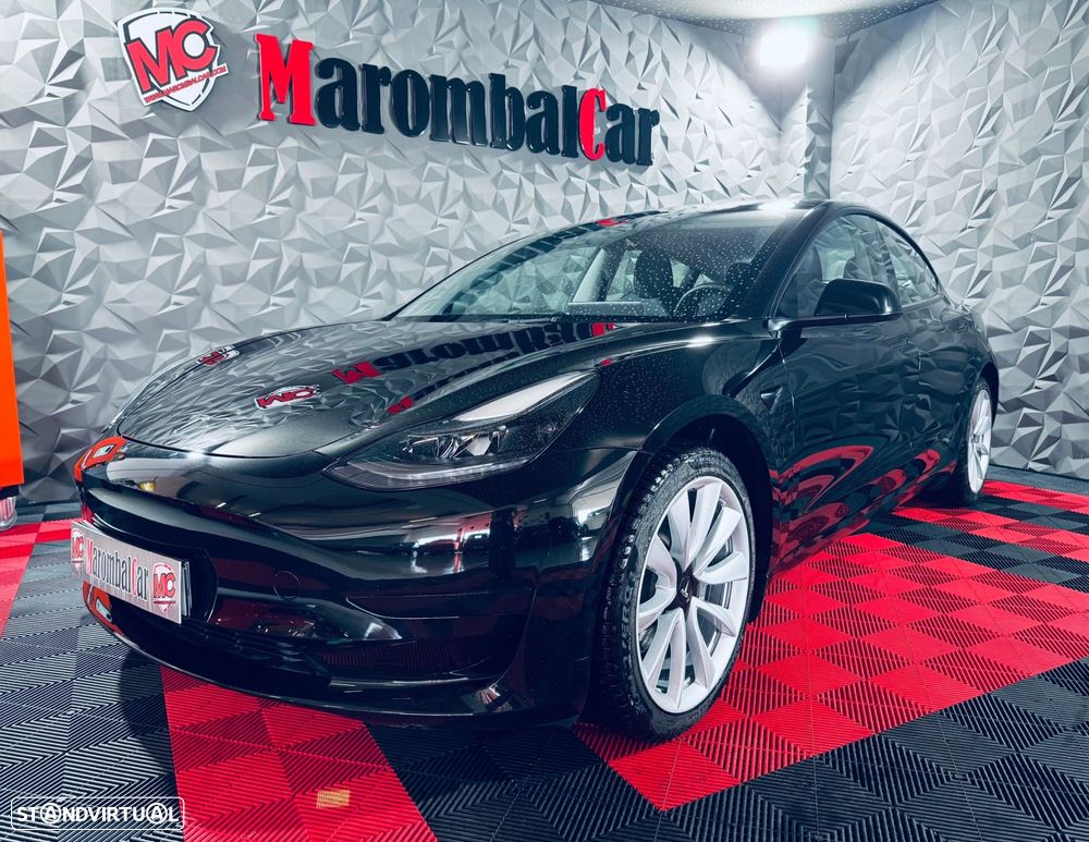Tesla Model 3 - 3