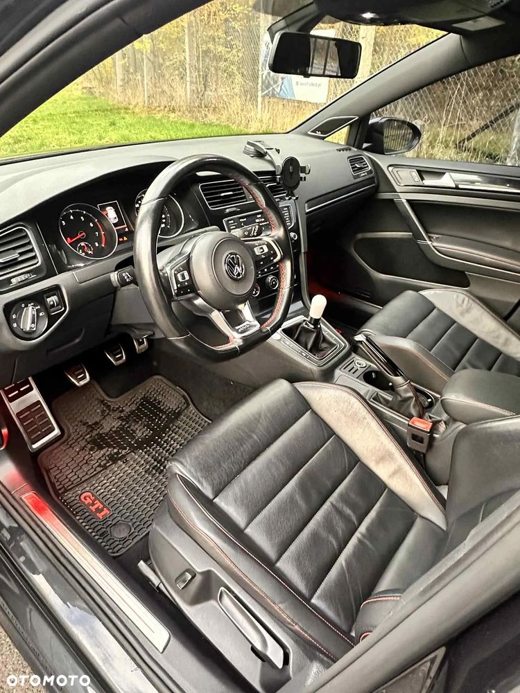 Volkswagen Golf VII 2.0 TSI BMT GTI - 13