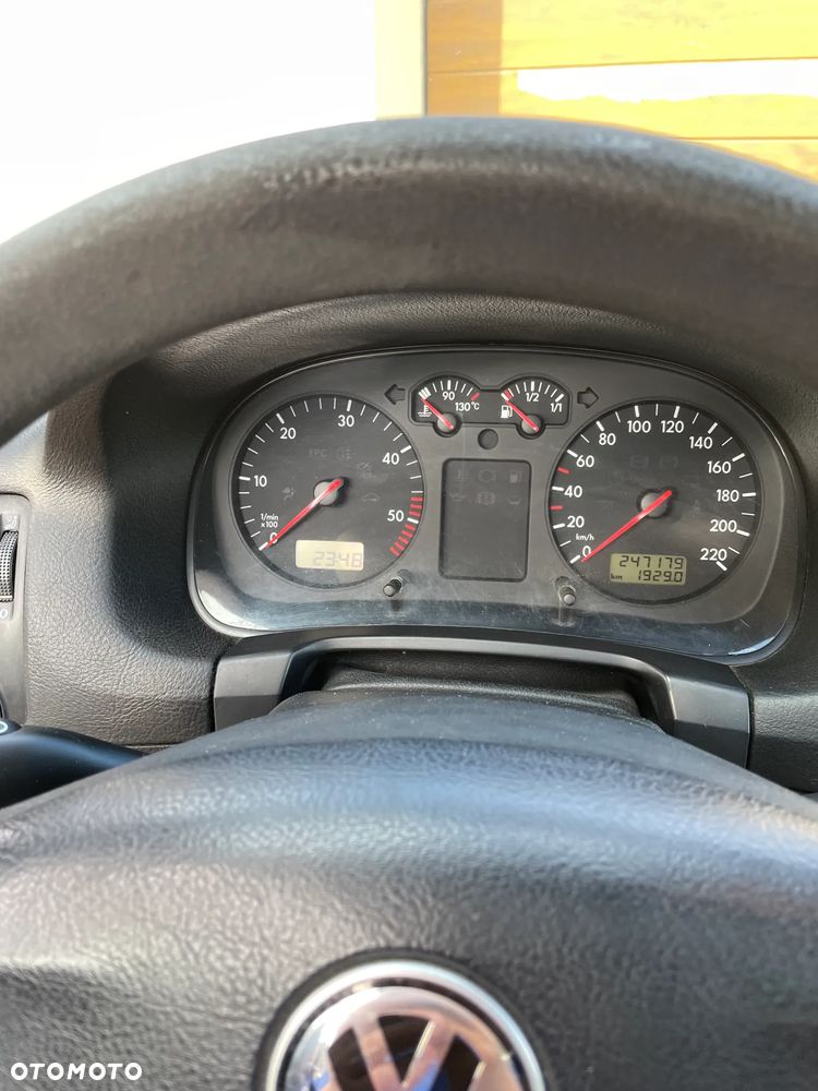 Volkswagen Golf 1.9 TDI Comfortline - 22