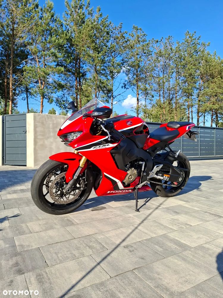 Honda CBR - 5