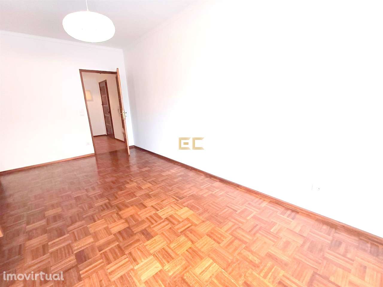 Apartamento T2, para venda, em Buarcos- Figueira da Foz! - Grande imagem: 2/18