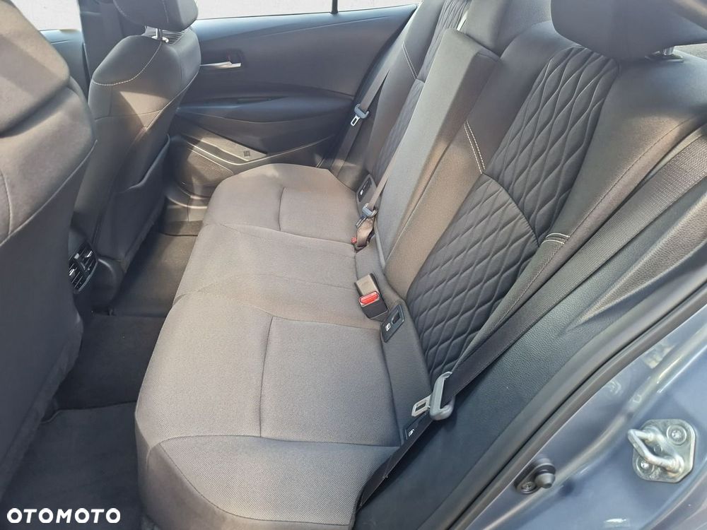 Toyota Corolla - 22