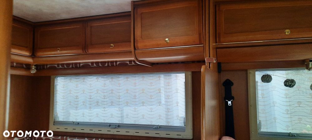 Mercedes-Benz Caravane Rapido - 19