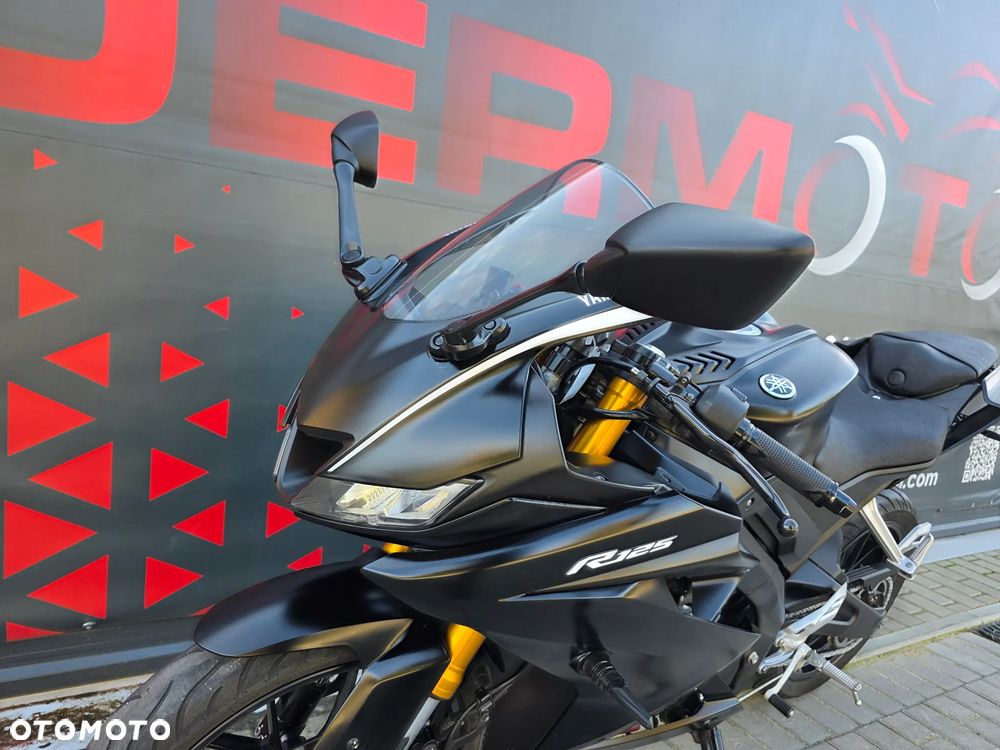Yamaha YZF - 12
