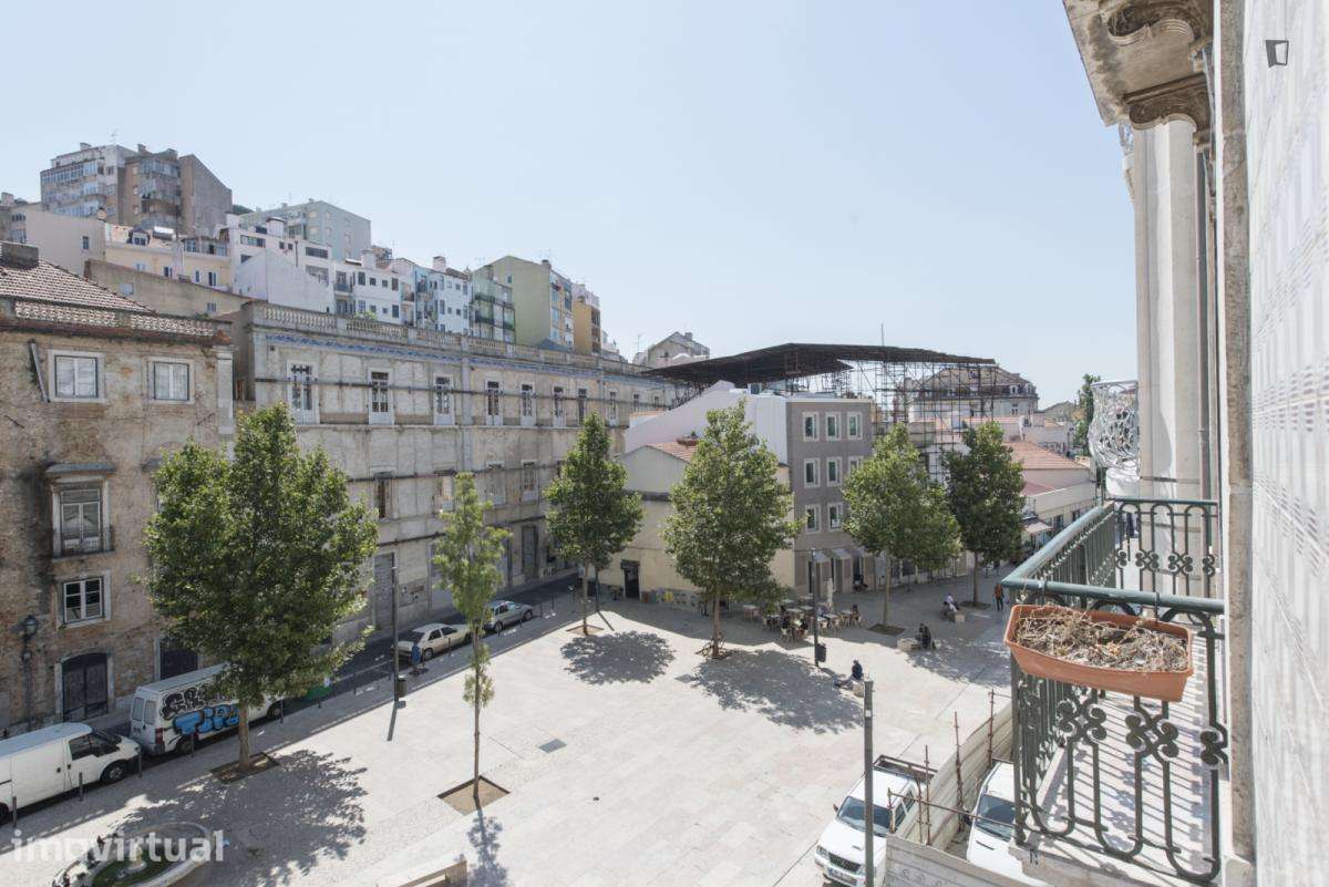 Quarto - localizado em Intendente Lisbon - Grande imagem: 5/18
