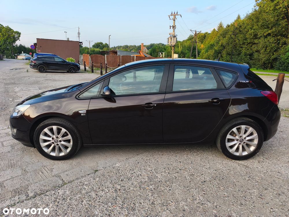Opel Astra - 2