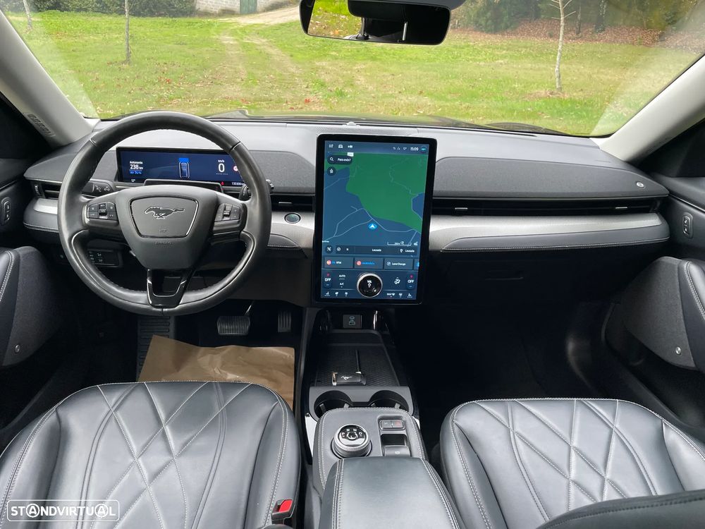 Ford Mustang Mach-E - 6