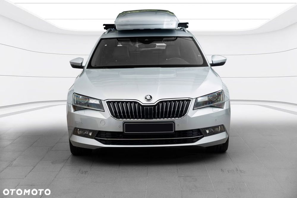 Skoda Superb 2.0 TDI 4x4 DSG L&K - 5