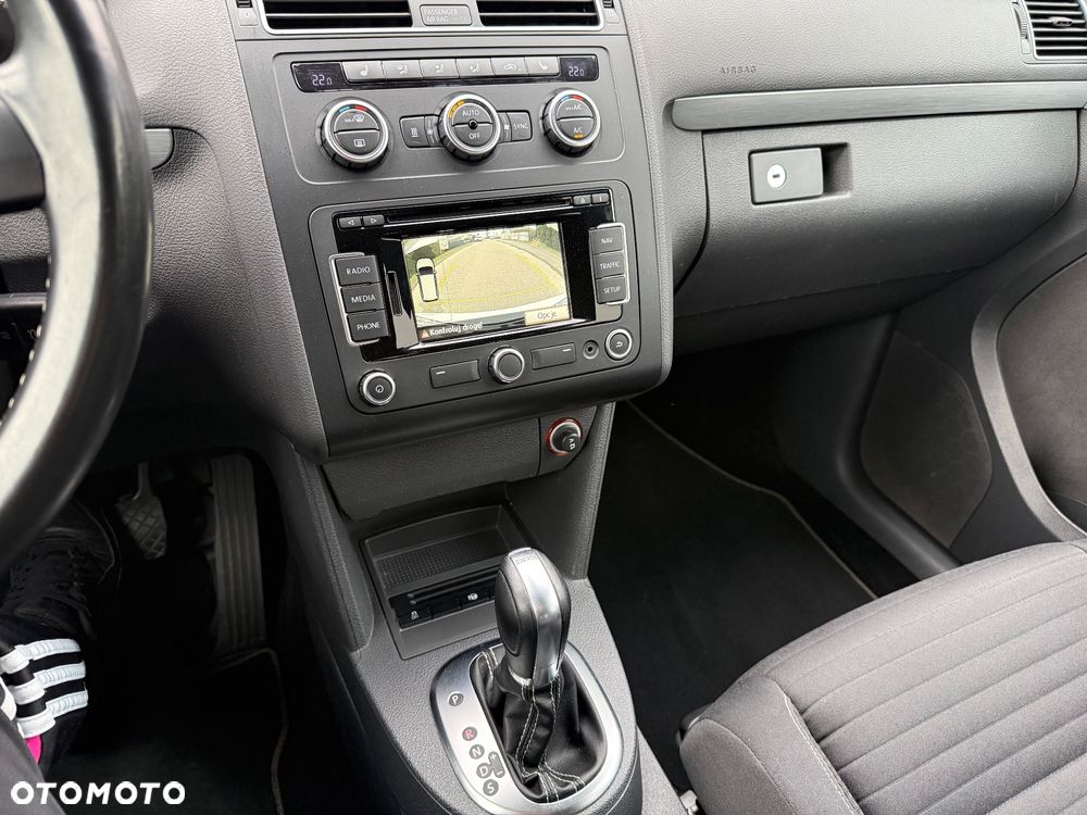 Volkswagen Touran 2.0 TDI DPF DSG Life - 15