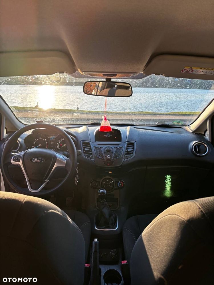 Ford Fiesta - 21