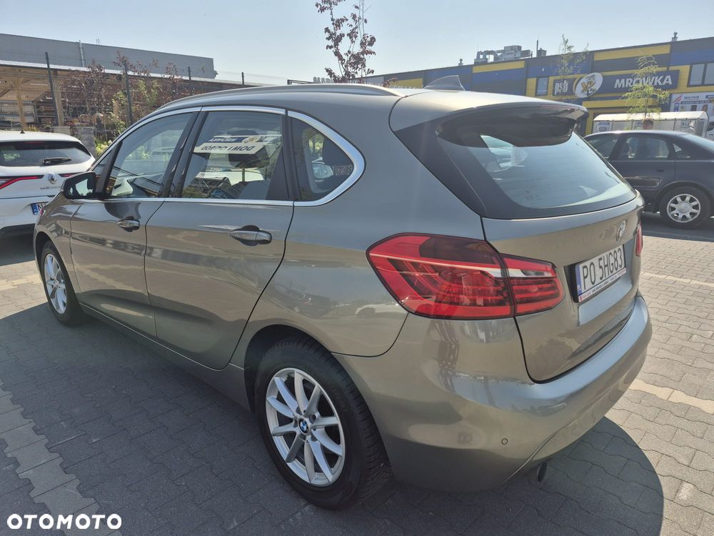 BMW Seria 2 218i - 4