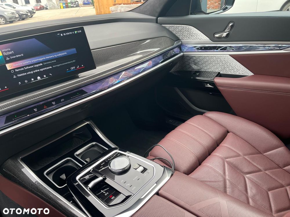 BMW Seria 7 - 10