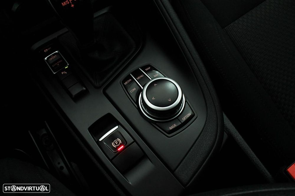 BMW X1 16 d sDrive Auto - 22