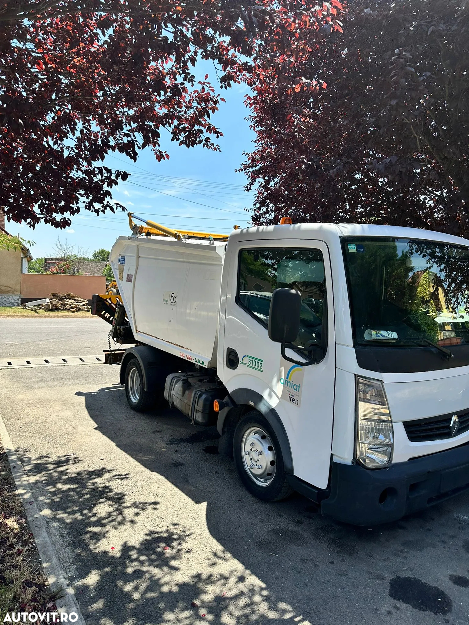 Renault Maxity - 2