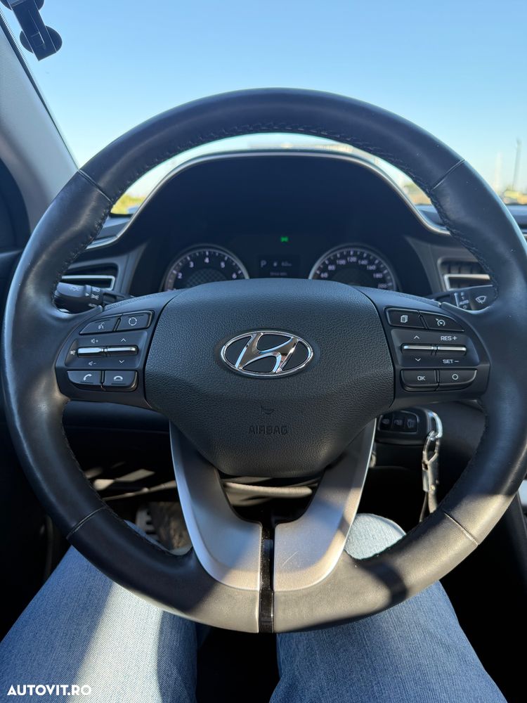 Hyundai Elantra 1.6 MPi Aut. Exclusive - 28