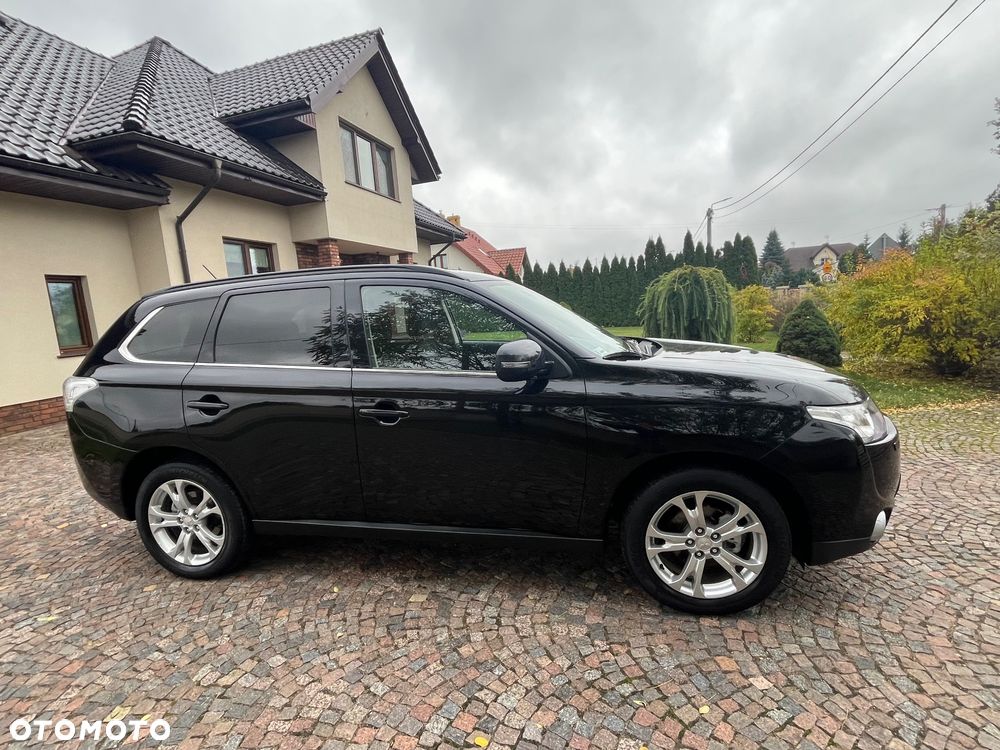 Mitsubishi Outlander 2.0 Intense + - 13