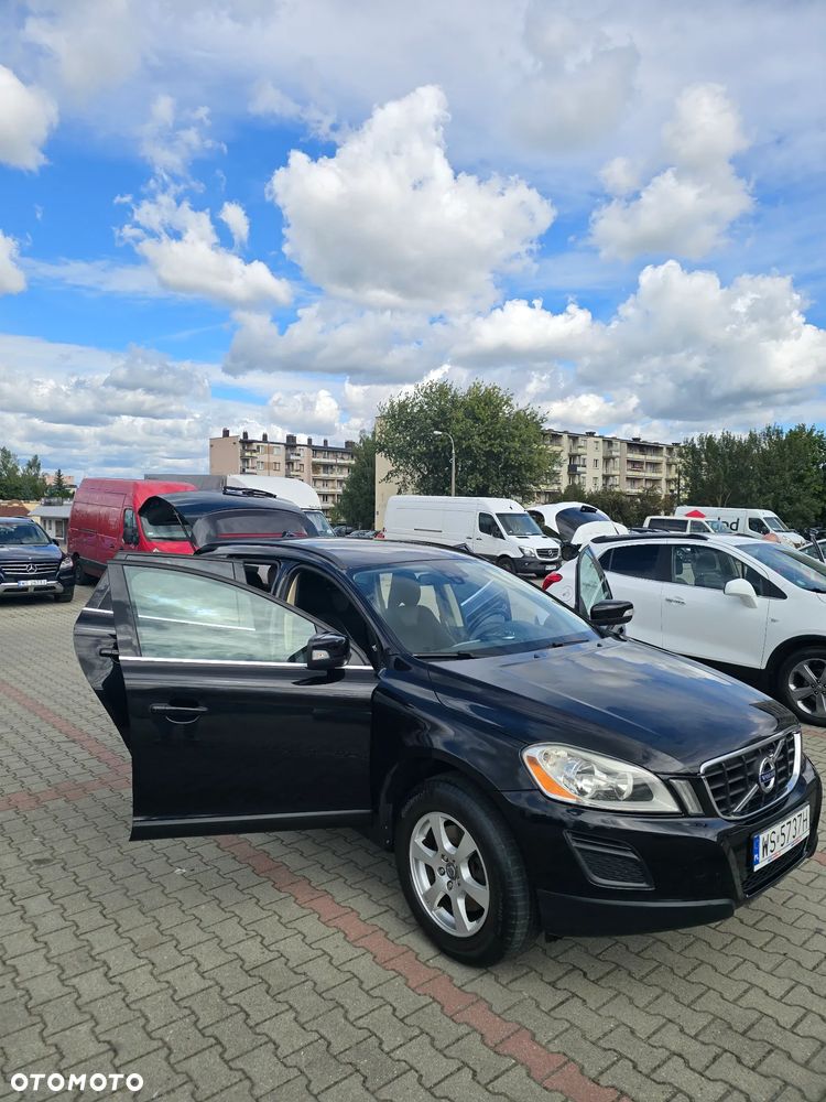 Volvo XC 60 D3 Momentum - 1