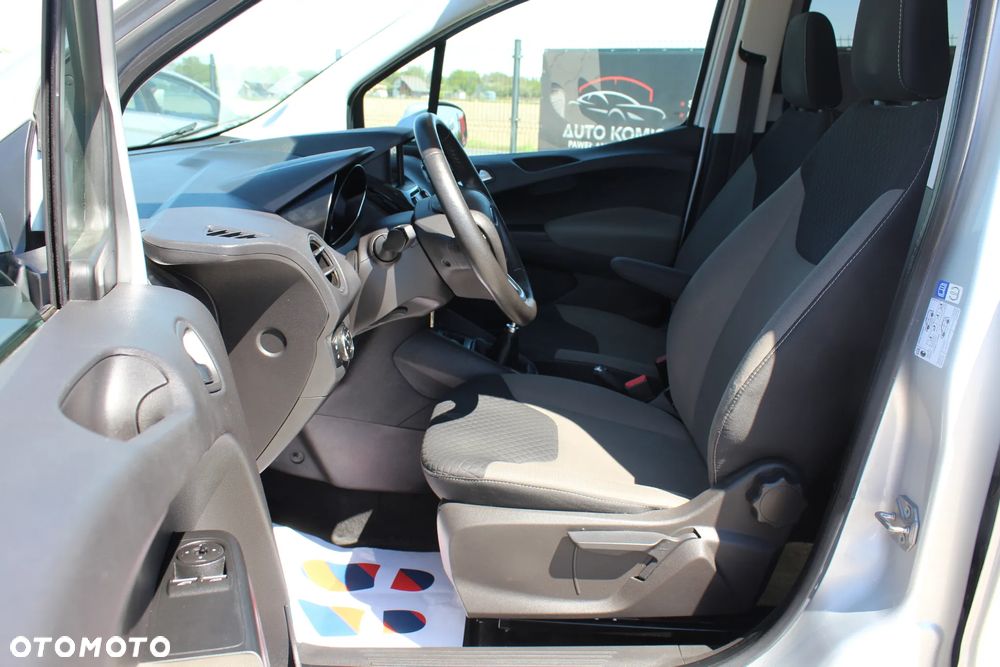Ford Tourneo Courier 1.0 EcoBoost S&S Titanium - 18