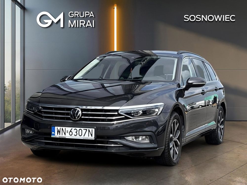 Volkswagen Passat - 1