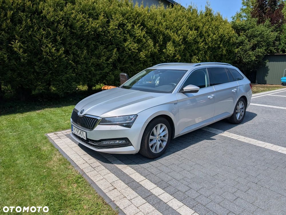 Skoda Superb 2.0 TSI Active DSG - 4