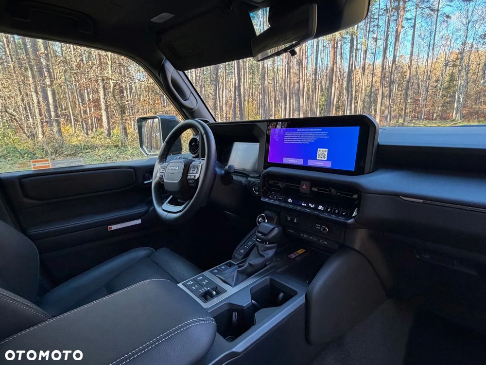 Toyota Land Cruiser - 2