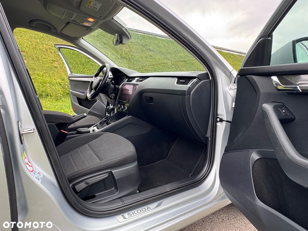 Skoda Octavia 2.0 TDI DSG Soleil - 21