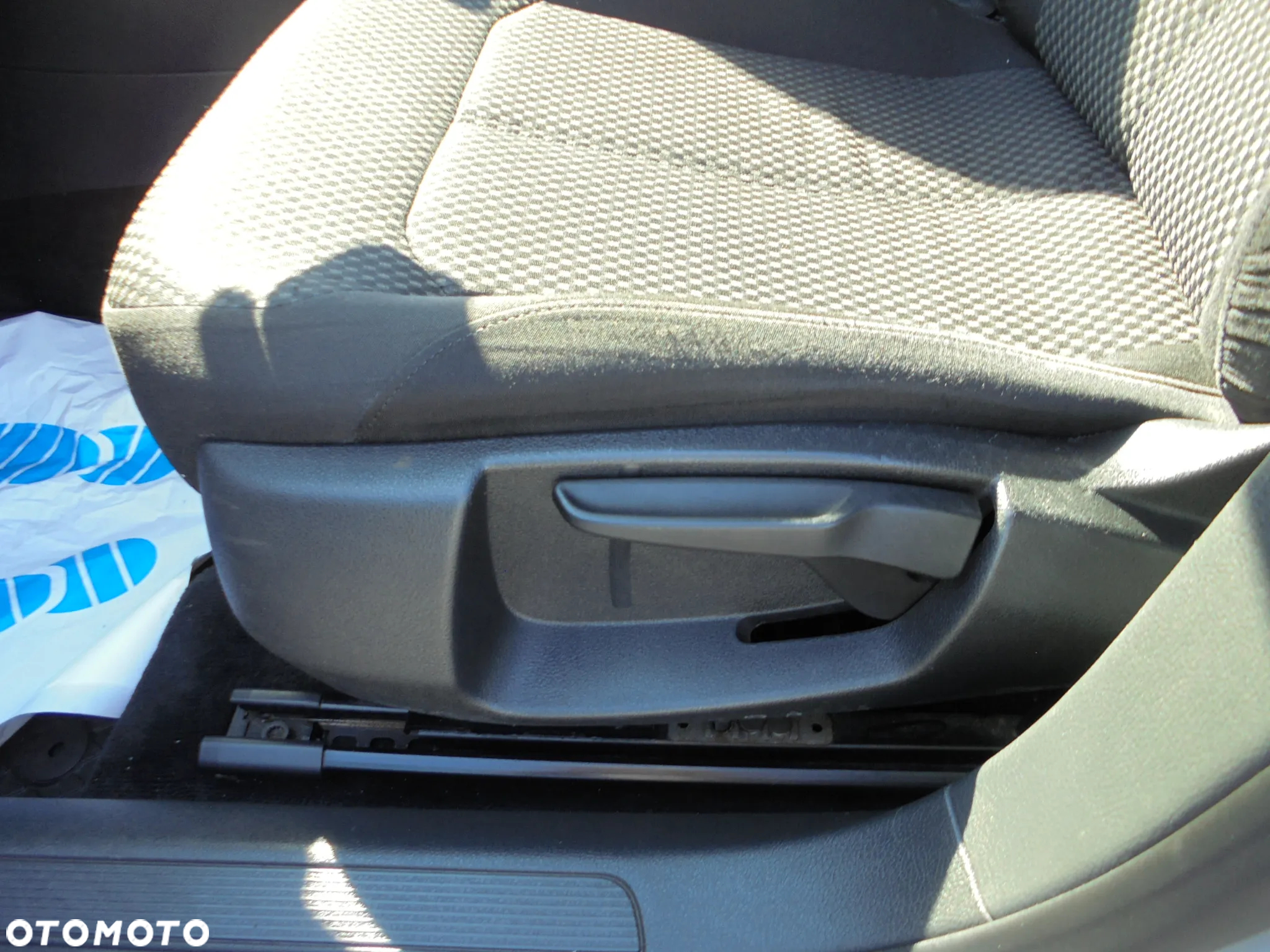 Volkswagen Passat 2.0 TDI Comfortline - 37