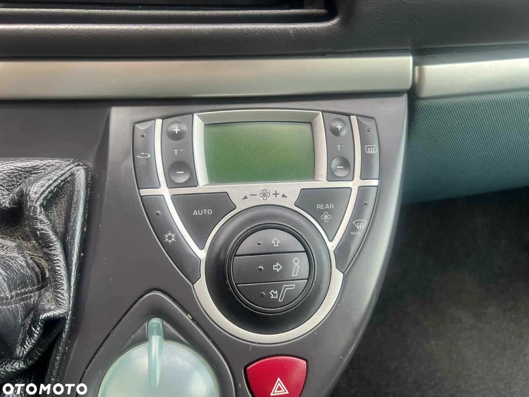 Peugeot 807 2.0 HDi SR - 18