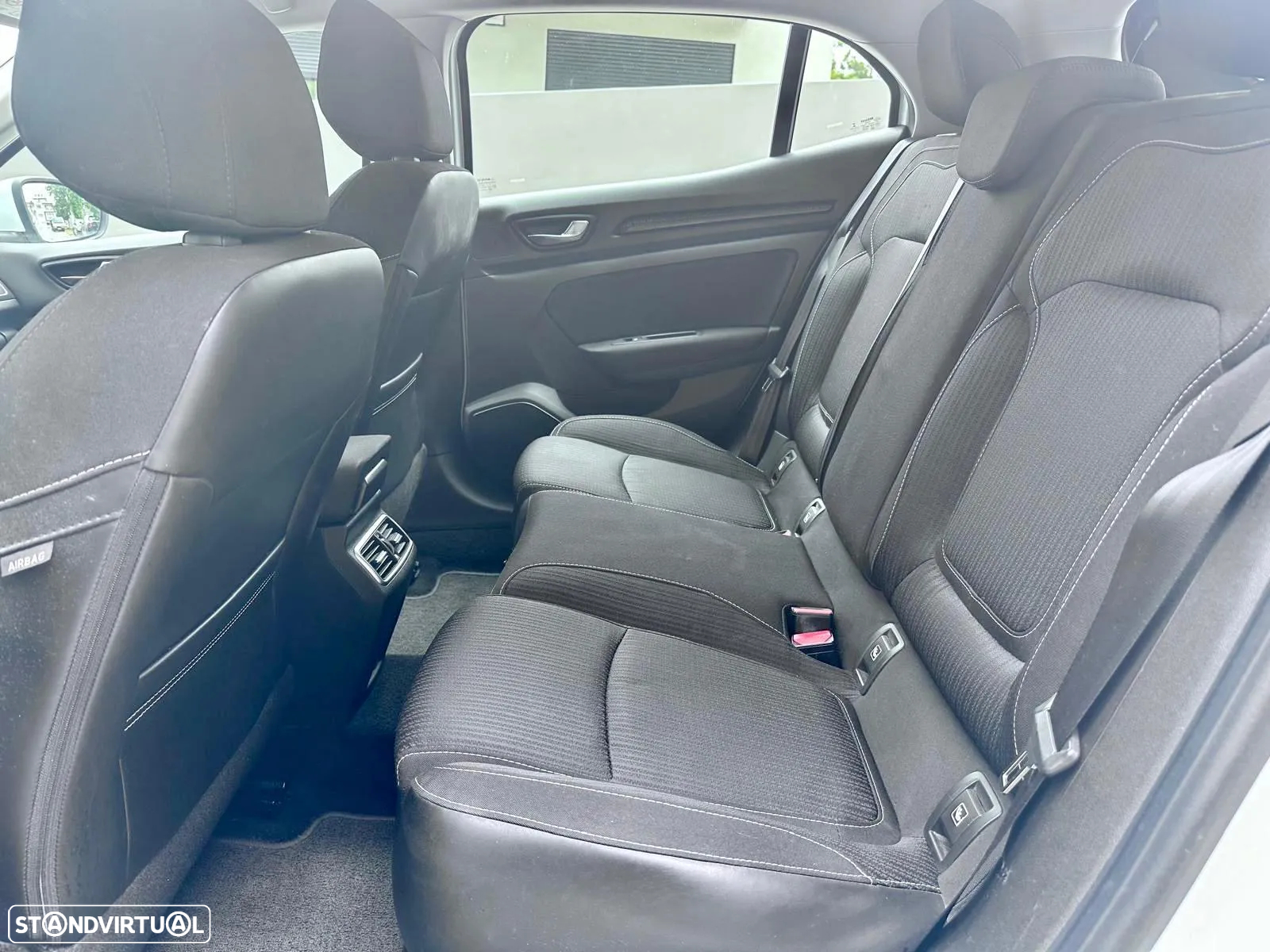 Renault Mégane 1.5 Blue dCi Zen - 8
